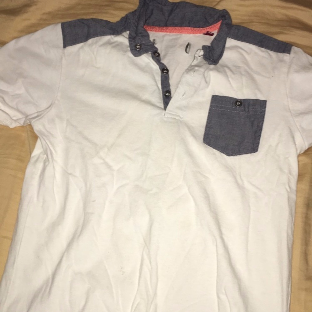 polo colar shirt